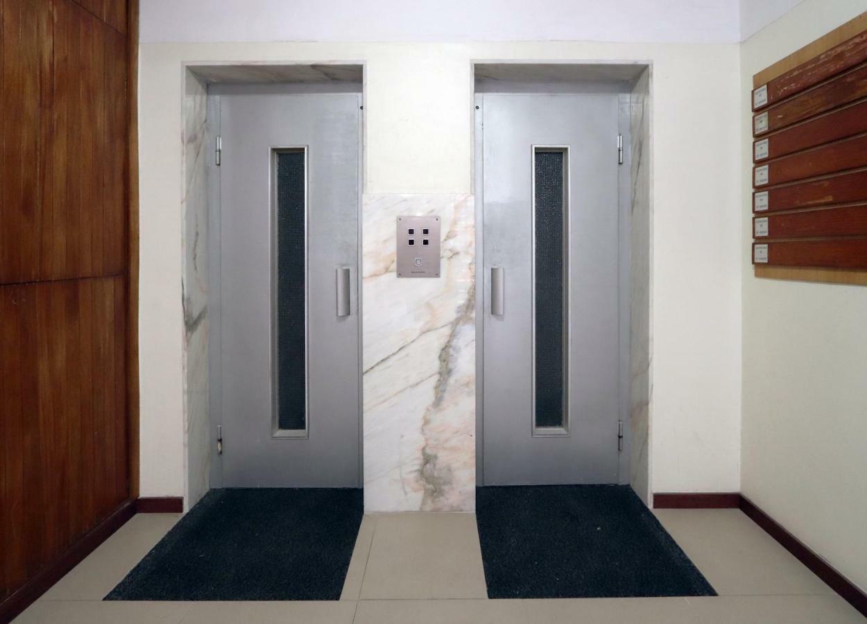 Hm - Living Batalha Square 2 Apartment Porto Luaran gambar