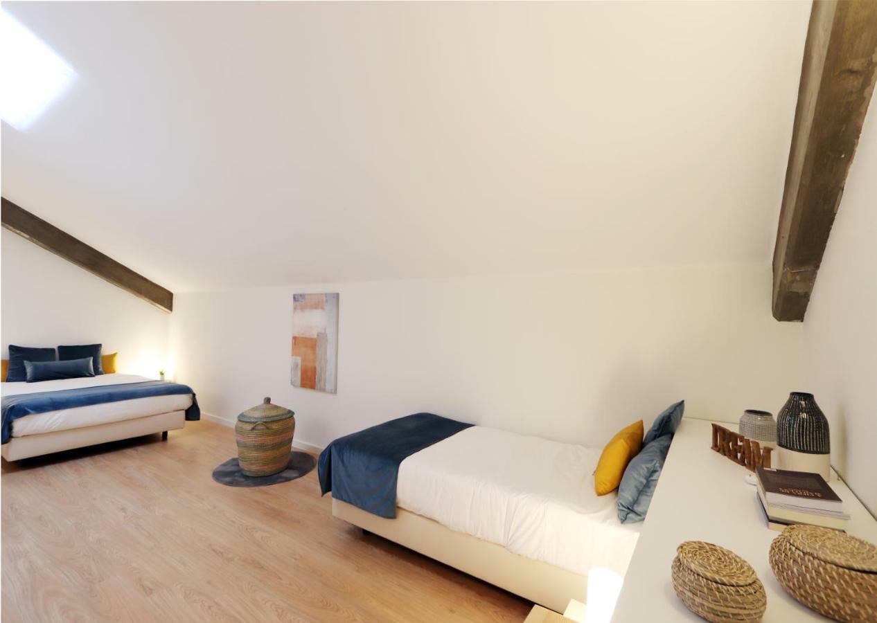 Hm - Living Batalha Square 2 Apartment Porto Luaran gambar